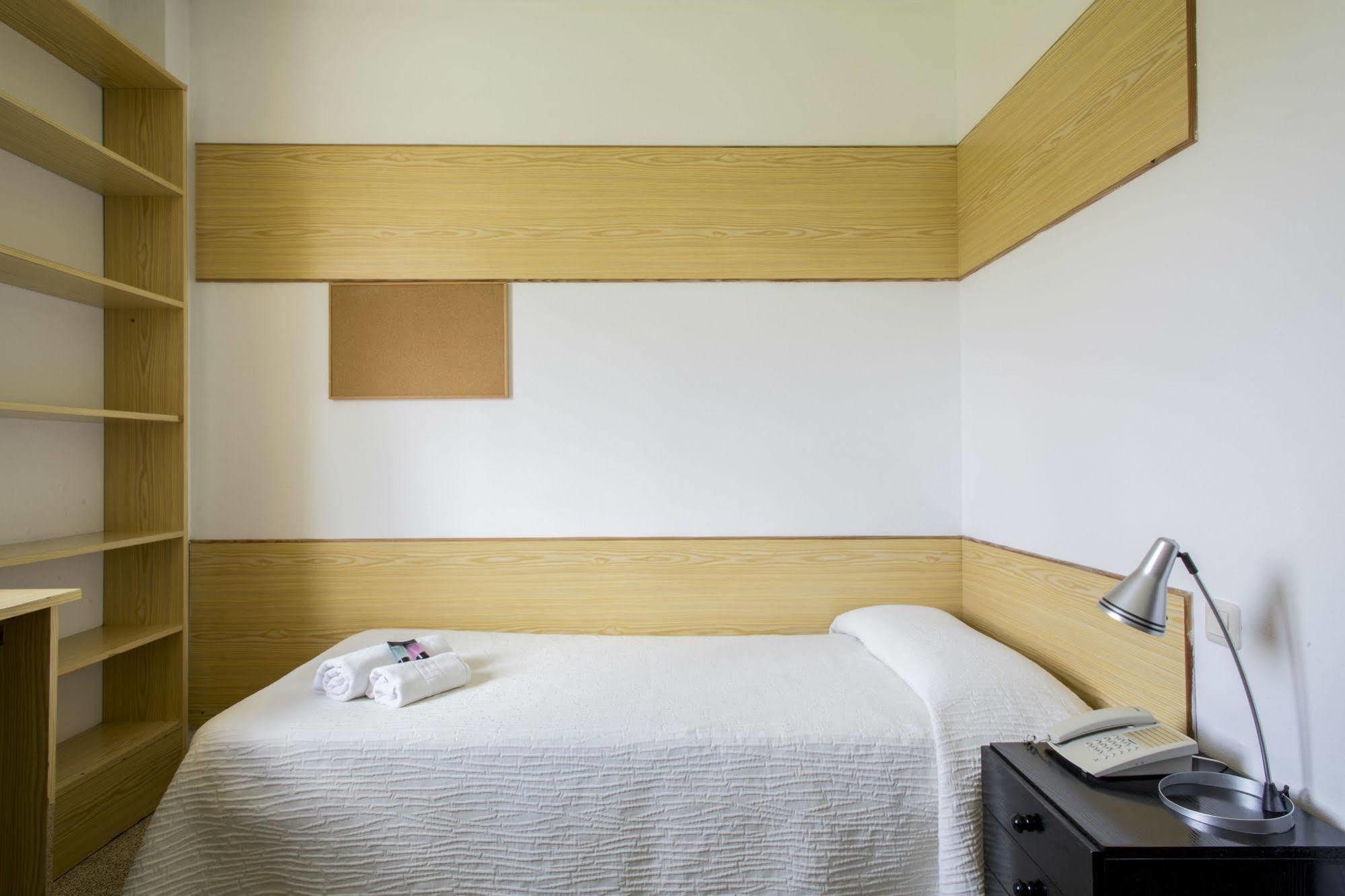 Residencia Universitaria Resa Siglo XXI クジェレード エクステリア 写真