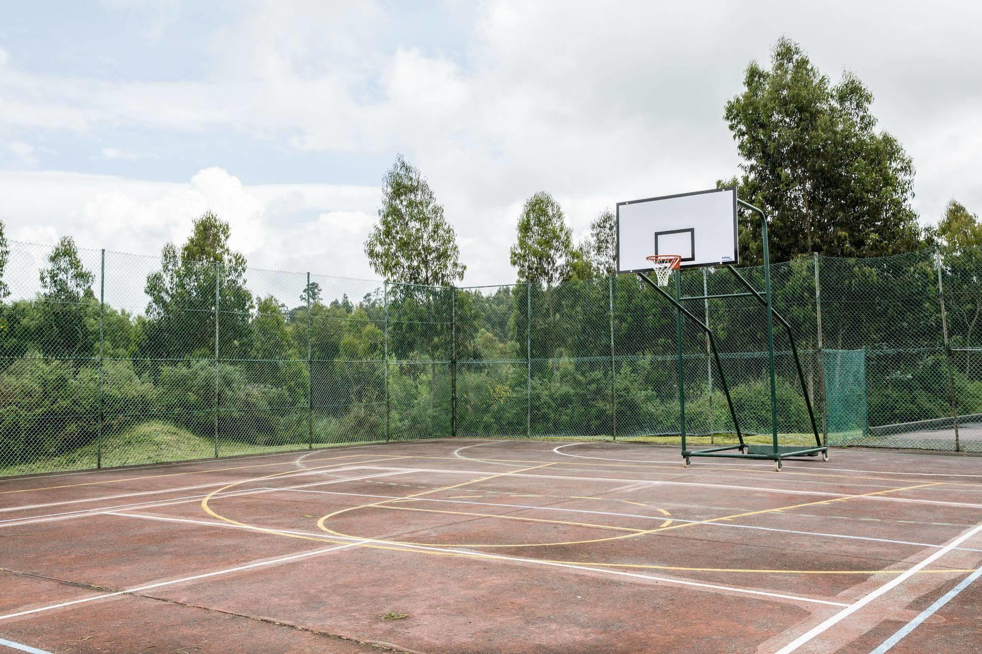 Residencia Universitaria Resa Siglo XXI クジェレード エクステリア 写真